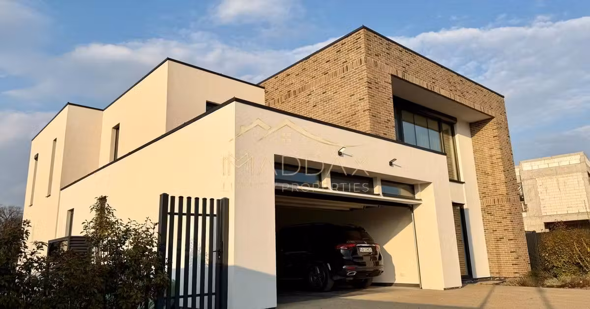 Casă individuală de vânzare cu 5 camere în Balotești