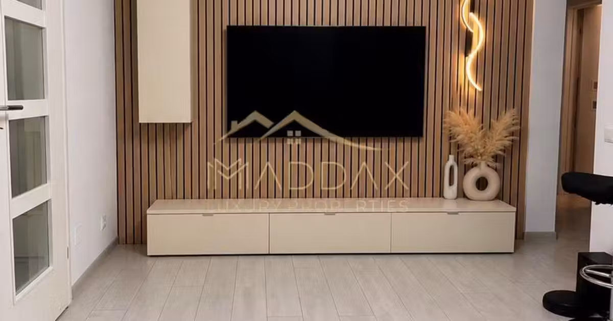 Apartament de vânzare cu 3 camere, mobilat în zona Timpuri Noi, Sector 4