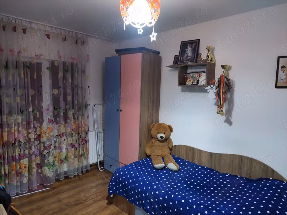 Proprietar vând apartament 3 camere
