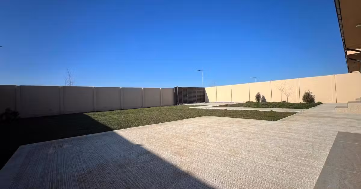 Casă individuală de vânzare cu 3 camere în Domnești