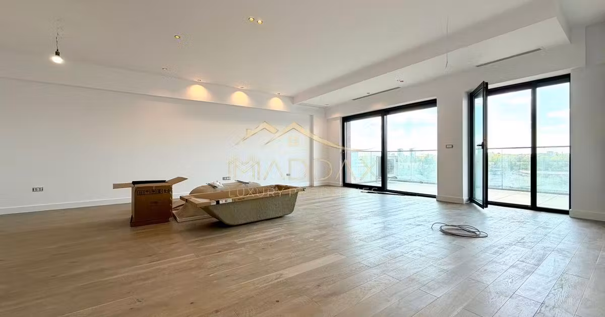 Apartament de vânzare cu 4 camere în zona Herăstrău, Sector 1