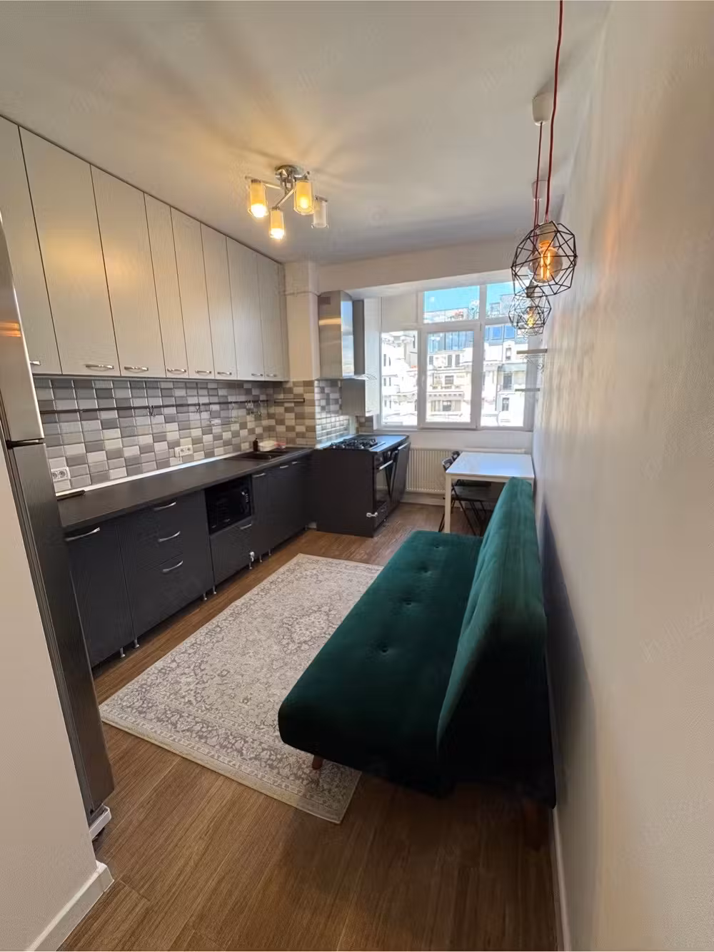 Apartament 2 camere, Decomandat, zona: Brezoianu - Cismigiu - Prima închiriere   Proaspăt renovat
