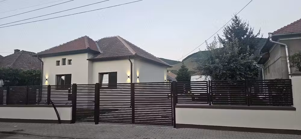 Casa de vânzare în Cugir