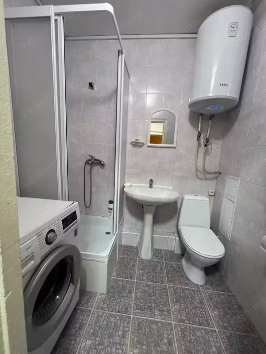 Garsonieră Lunei