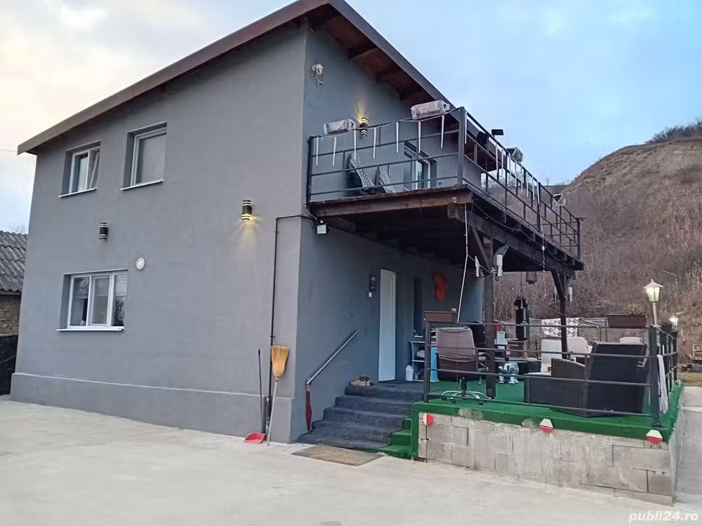 Casa de vanzare sau chirie