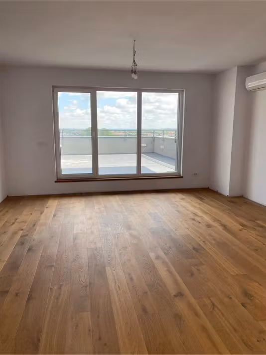 Penthouse Aradului Est