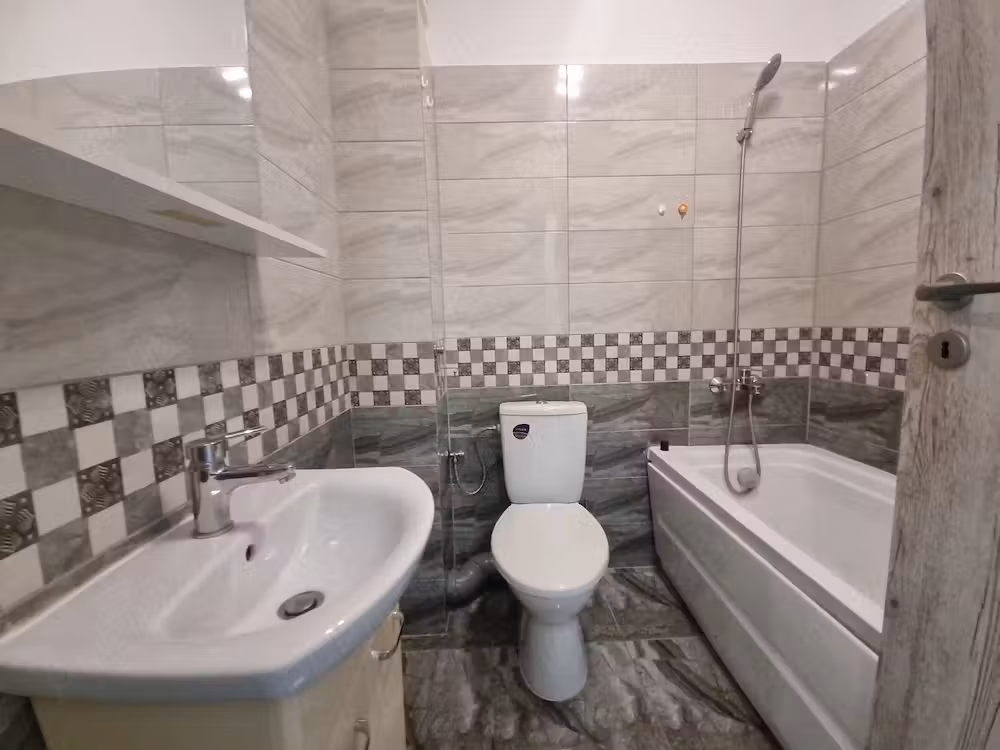 Apartament 2 camere, decomandat, Bloc cu Lift, Strada Postalionului, Liber, Mutare Rapida