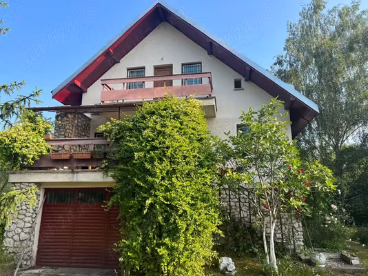 Casă Varzaru