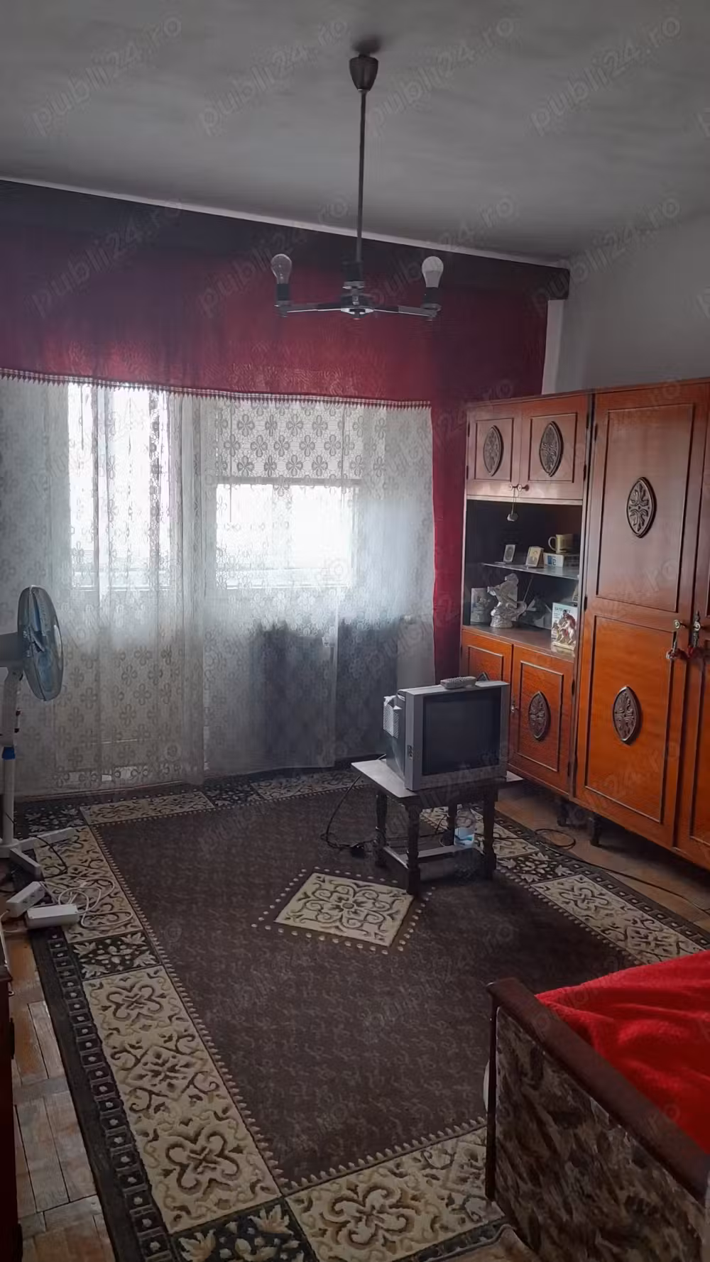 Proprietar vând partament 3 camere Tudor Vladimirescu ts2 autogara decomandat urgent 50000 euro