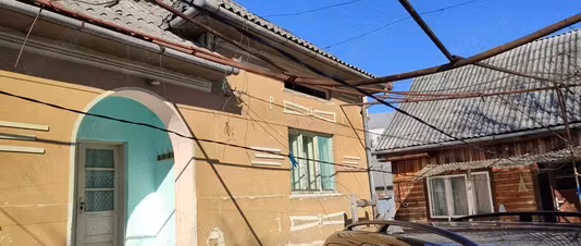 Casă Barsana