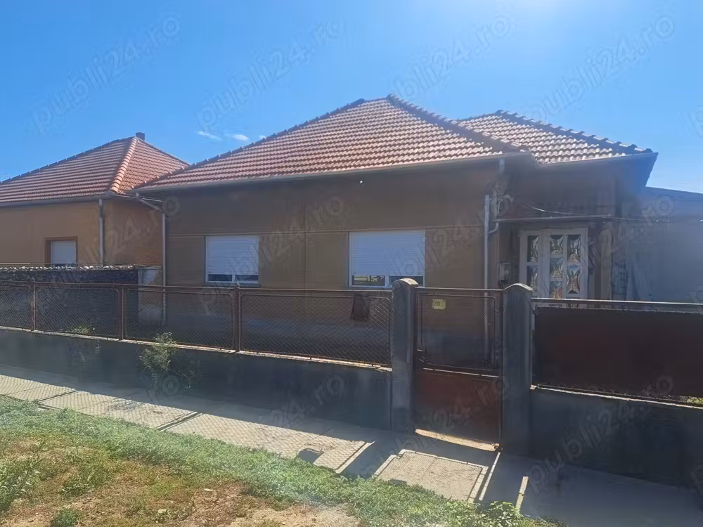 Casa de vanzare