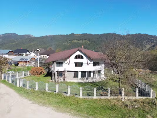 Casă Campulung Moldovenesc