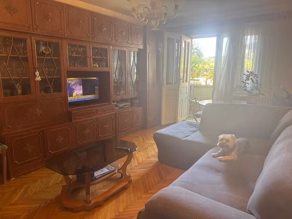 Apartment 100mp - Zamca, 3 camere + loc parcare privat