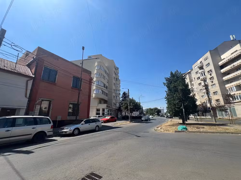 Casă individuală ultracentrală   Str. George Coșbuc, Arad | 210.000