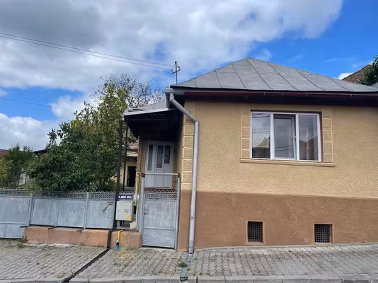 Casă Mulatău