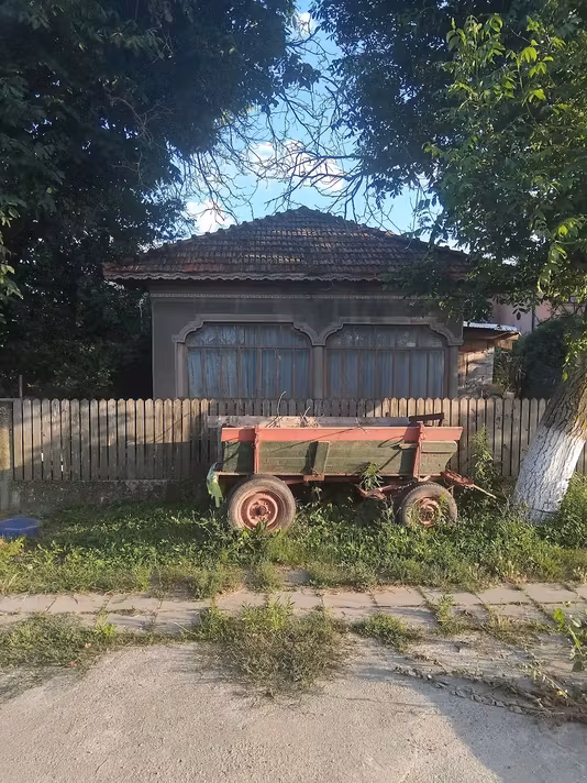 Casă Gostinari