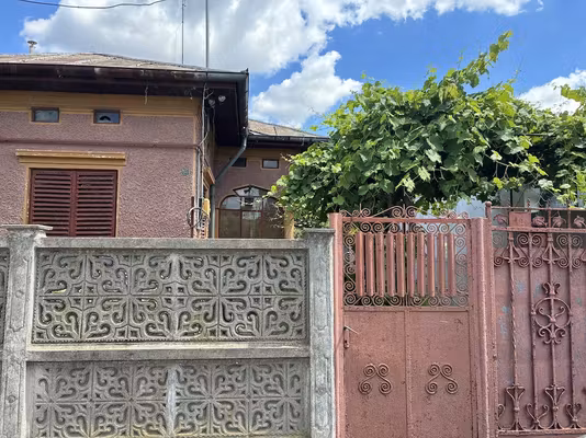 Casă Sector 3