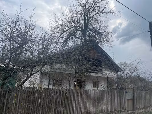 Casă Roesti
