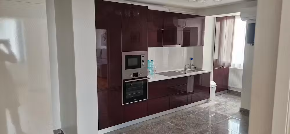 Vand apartament 3 camere decomandat