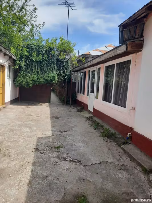 Casă Peretu
