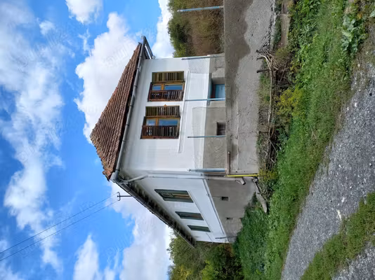 Casă Sasaus