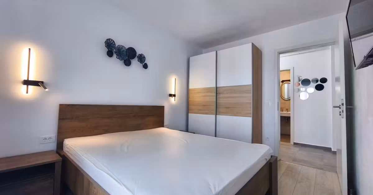 Apartament de vânzare cu 2 camere în zona Tractorul, Brașov
