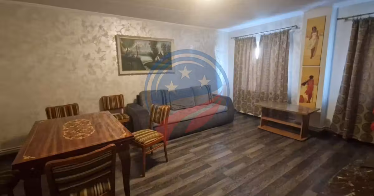 Apartament de vânzare cu 4 camere în zona 1 Mai, Craiova