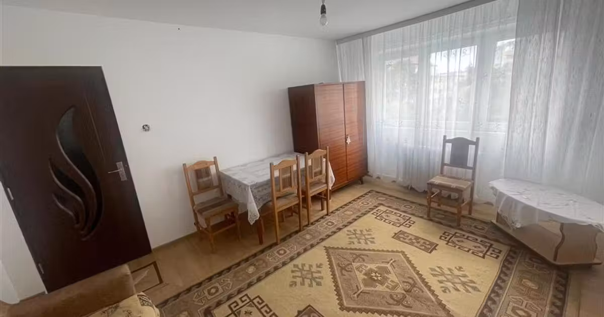 Apartament de vânzare cu 2 camere, mobilat în zona George Enescu, Suceava