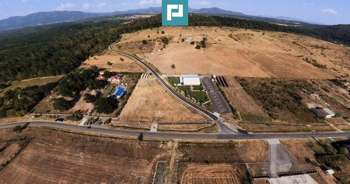 Teren agricol extravilan de vânzare de 10000 mp, în Sebiș