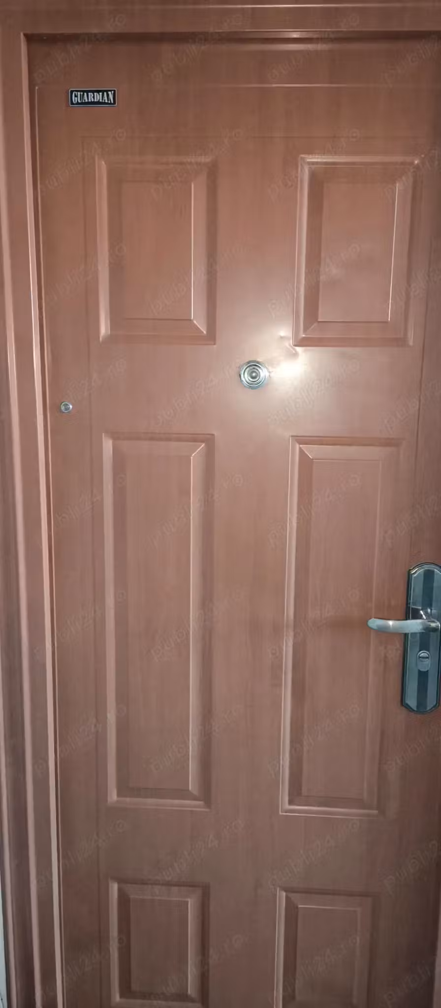 Apartament cu 5 camere ,etaj 1 la Sannicolau Mare