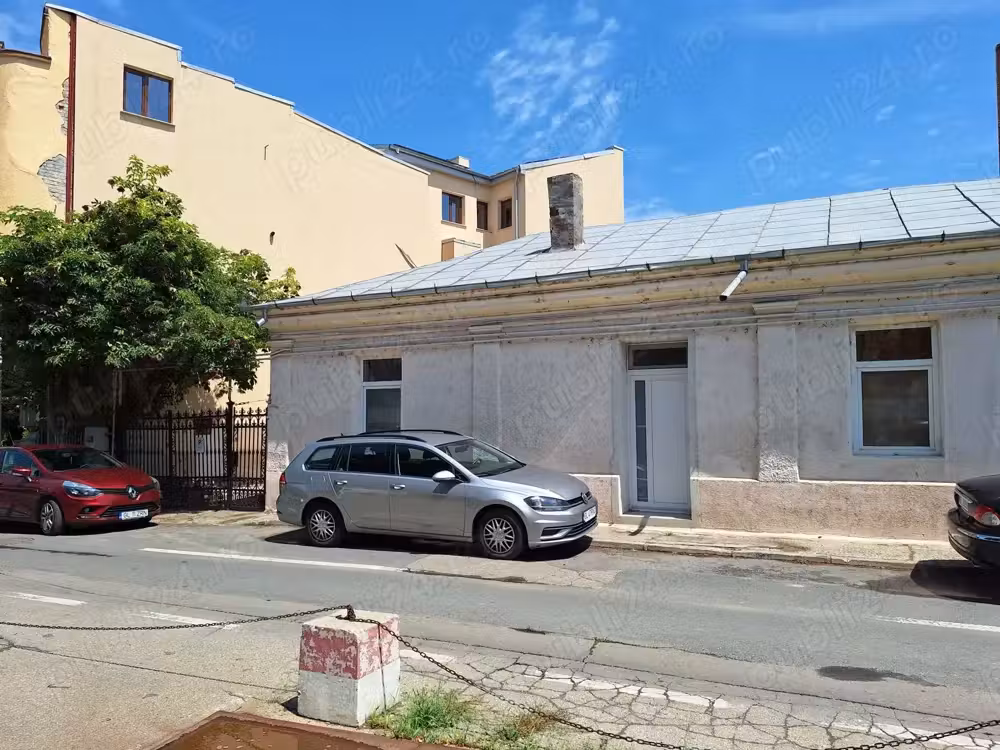Vand casa  ultracentral galati