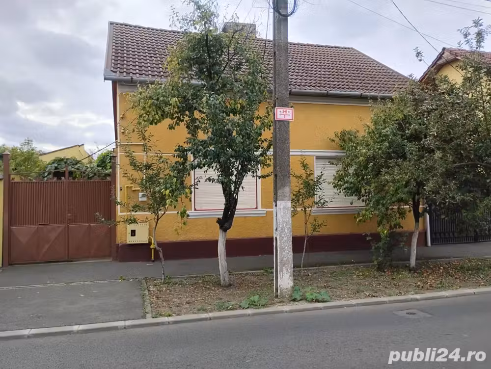 vand casa in Arad