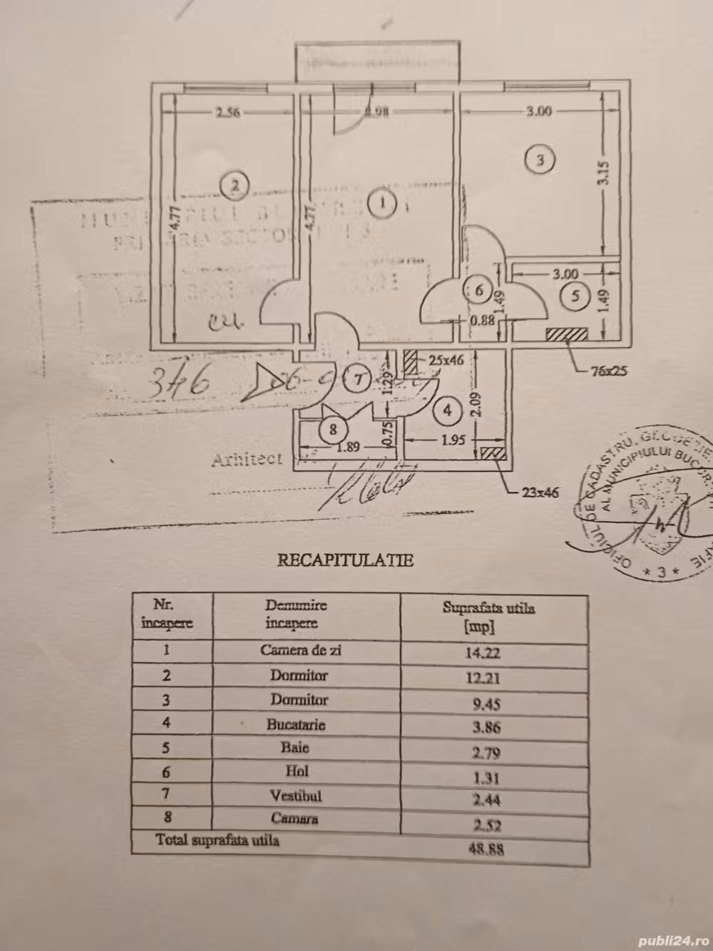 Vând apartament 3 camere