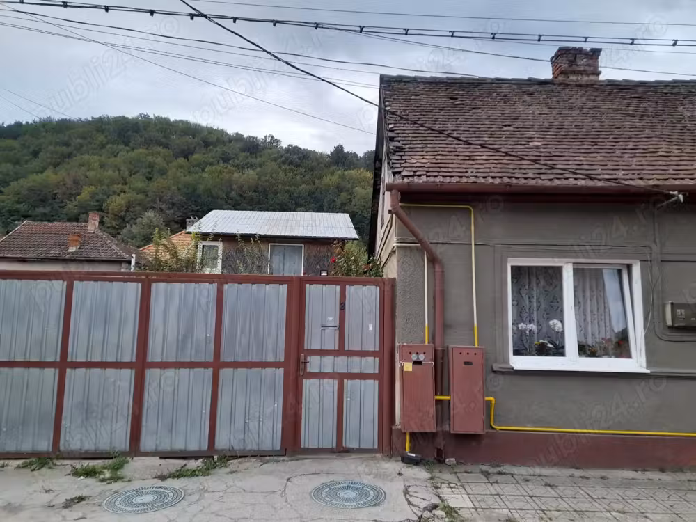 Casa de vanzare