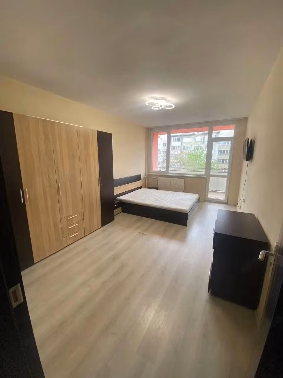 Apartament cu 2 camere de închiriat în zona Piața SuduluI