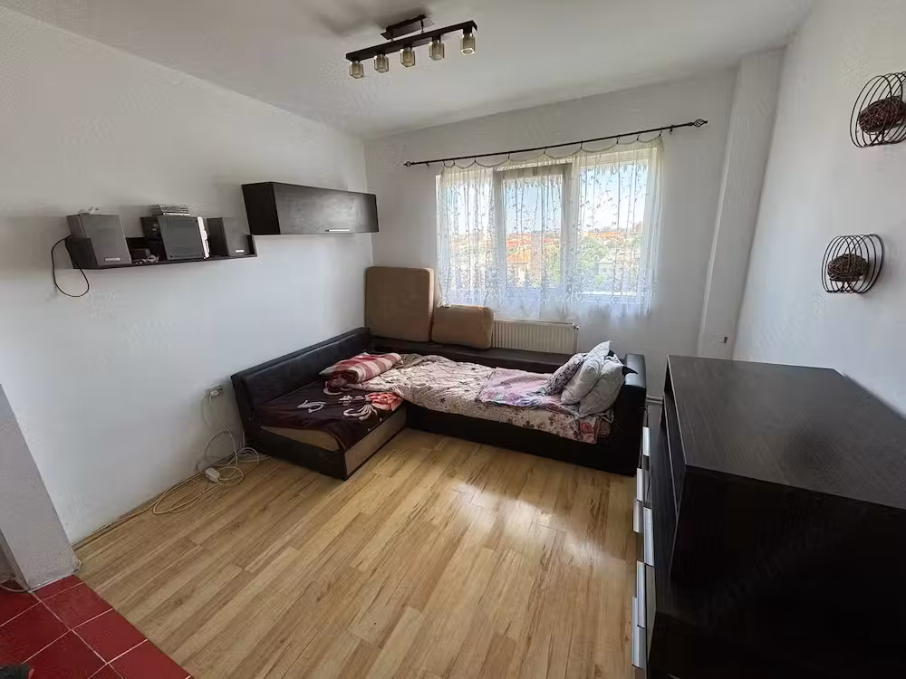 Apartament 3 camere de vânzare zona Gheorghe Lazăr- 5361