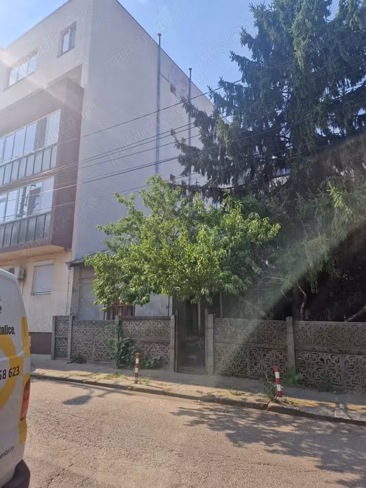 Casă Sector 5