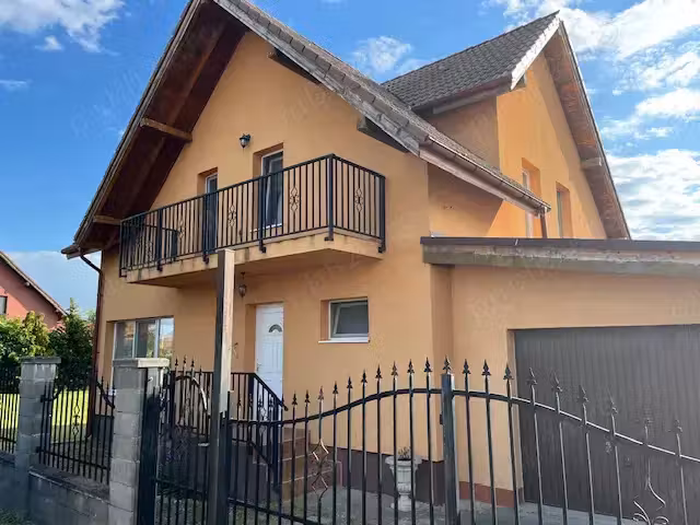 De vanzare casa individuala partial mobilata in Sanmihaiu Roman