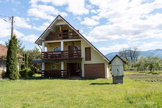 Casă Ponor%2525252cPui