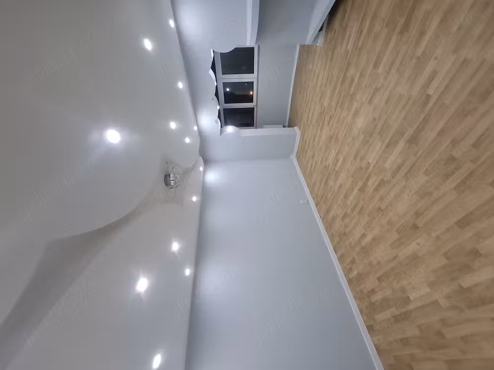 Vind apartament 4 camere78m
