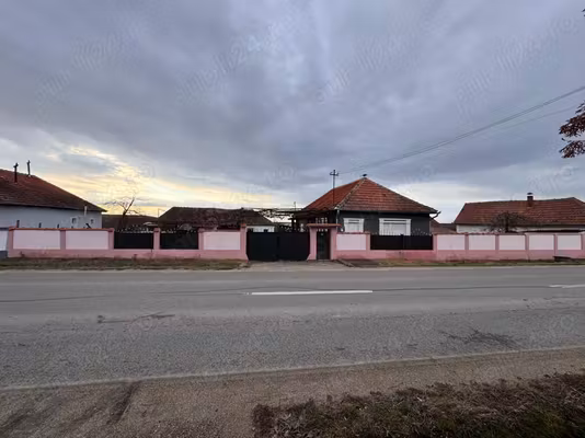 Casă Husasau de Tinca