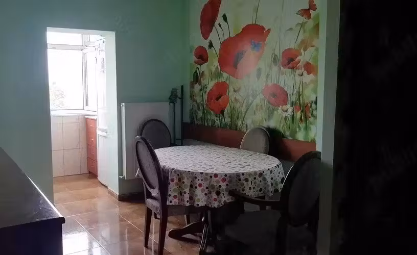 proprietar vând apartament cu 2 camere