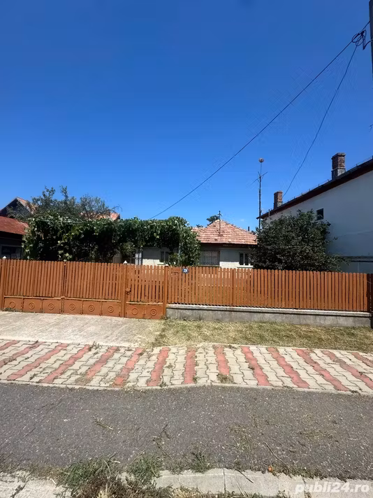 Casă Magureni
