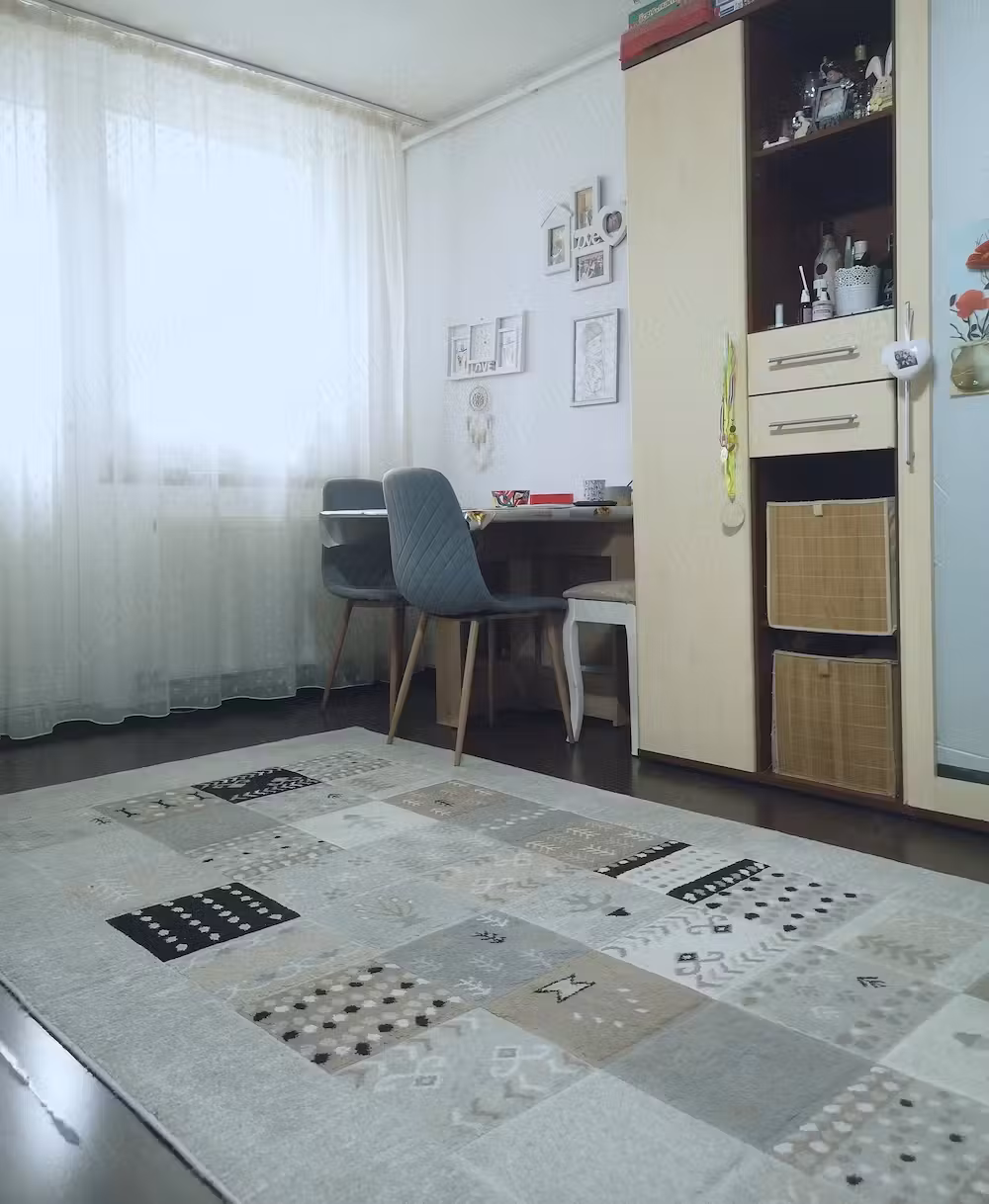 Garsonieră Astra spațioasă și utilată