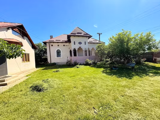 Casă Dealu Launele