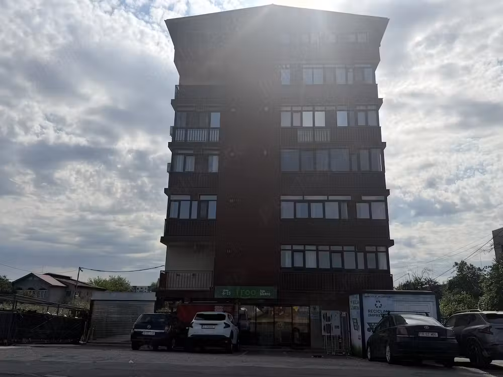 Închiriere apartament 2 camere (doar cupluri cu sau fără copii)