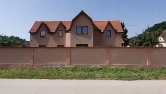 Casă Valchid