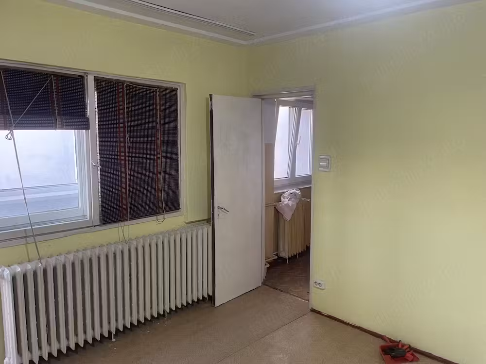 Garsoniera de vanzare zona Militari Gorjului