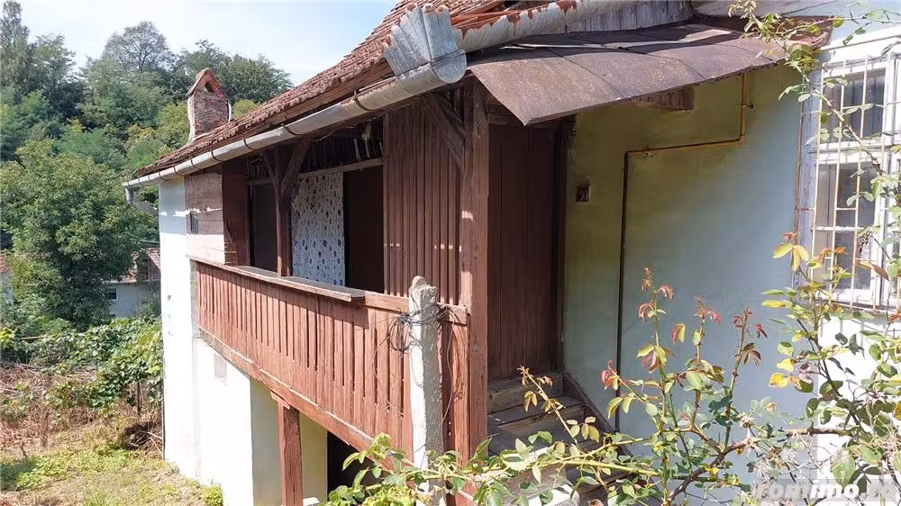 casa cu curte si gradina de vanzare in Sighisoara (semicentral)