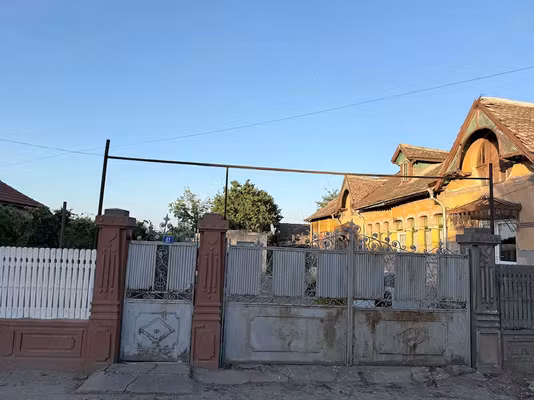 Casă Basarabi